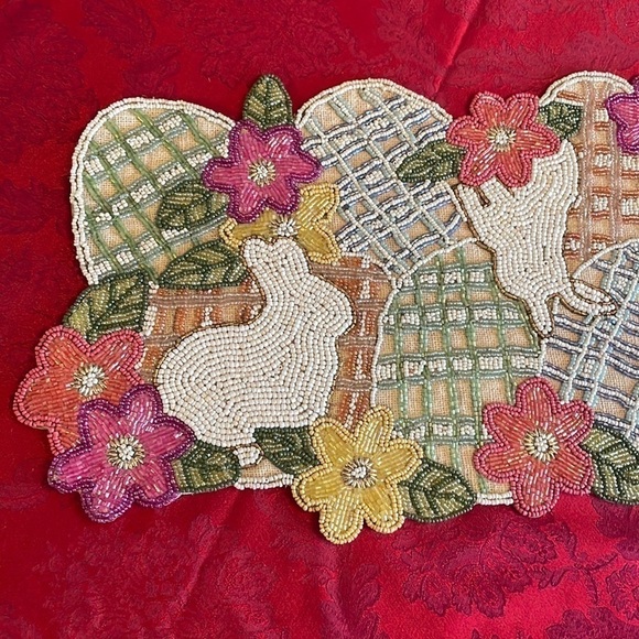 Brand New Colorful 36" Easter Bunnies Eggs Floral Spring Beaded Table Runner - Picture 6 of 13